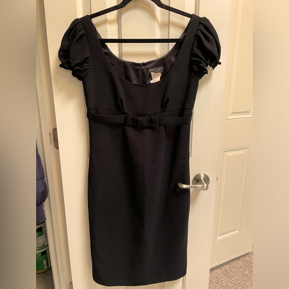 ABS by Allen Schwartz Smock Neck Dress Sz 4 Bow Black Ruffle Sleeve